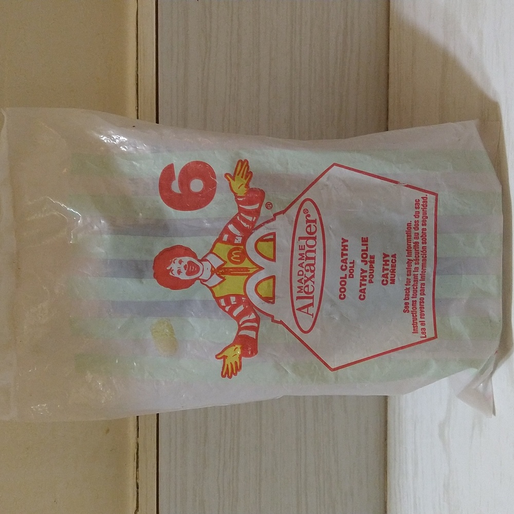 Vintage 2002 McDonald's Happy Meal Madame Alexander Cool Cathy #6 Toy